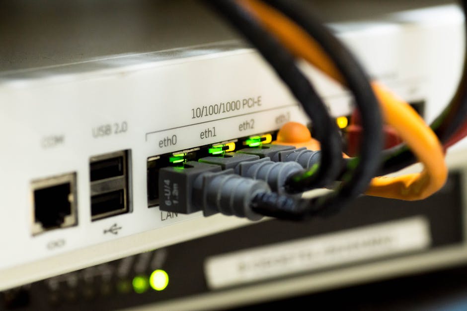 Falhas críticas CVSS 10.0 no UniFi OS permitem RCE root