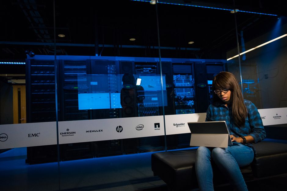 DarkReplica: falha crítica no Redis permite execução remota