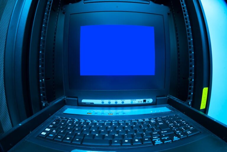 Falha de 19 anos no Linux permite acesso root imediato