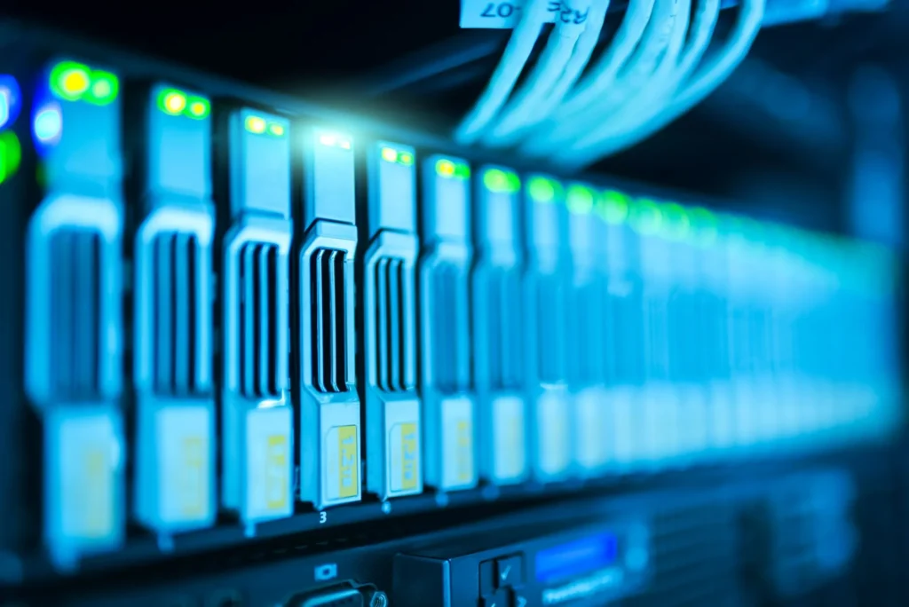2 falhas CVSS 9.8 no vCenter sem workaround da Broadcom