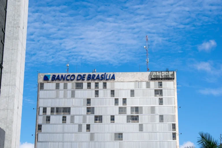Fraude sistêmica no Pix: grupo rouba credenciais mTLS